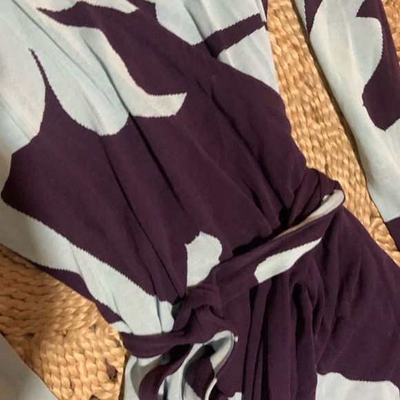 Diane Von Furstenberg Kinaya wrap dress V Neck Long sleeve knit floral fall S - Picture 7 of 9